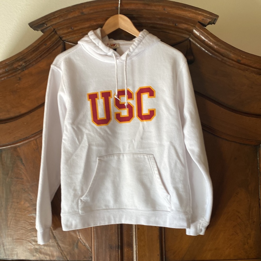 USC sweatshirt